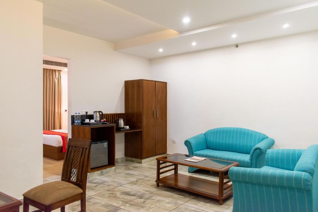 Grand Hotel Nawanshahr Nawāshahr Kültér fotó