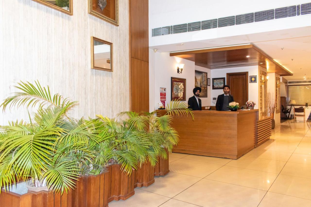 Grand Hotel Nawanshahr Nawāshahr Kültér fotó