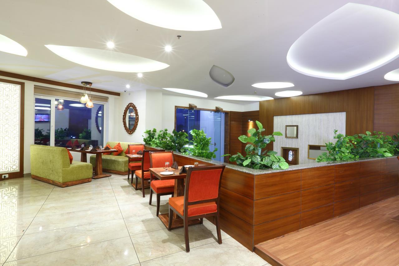 Grand Hotel Nawanshahr Nawāshahr Kültér fotó