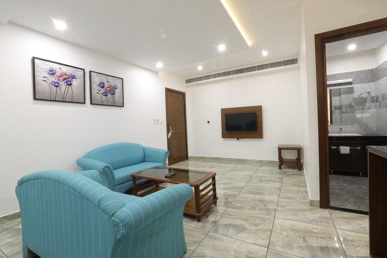 Grand Hotel Nawanshahr Nawāshahr Kültér fotó