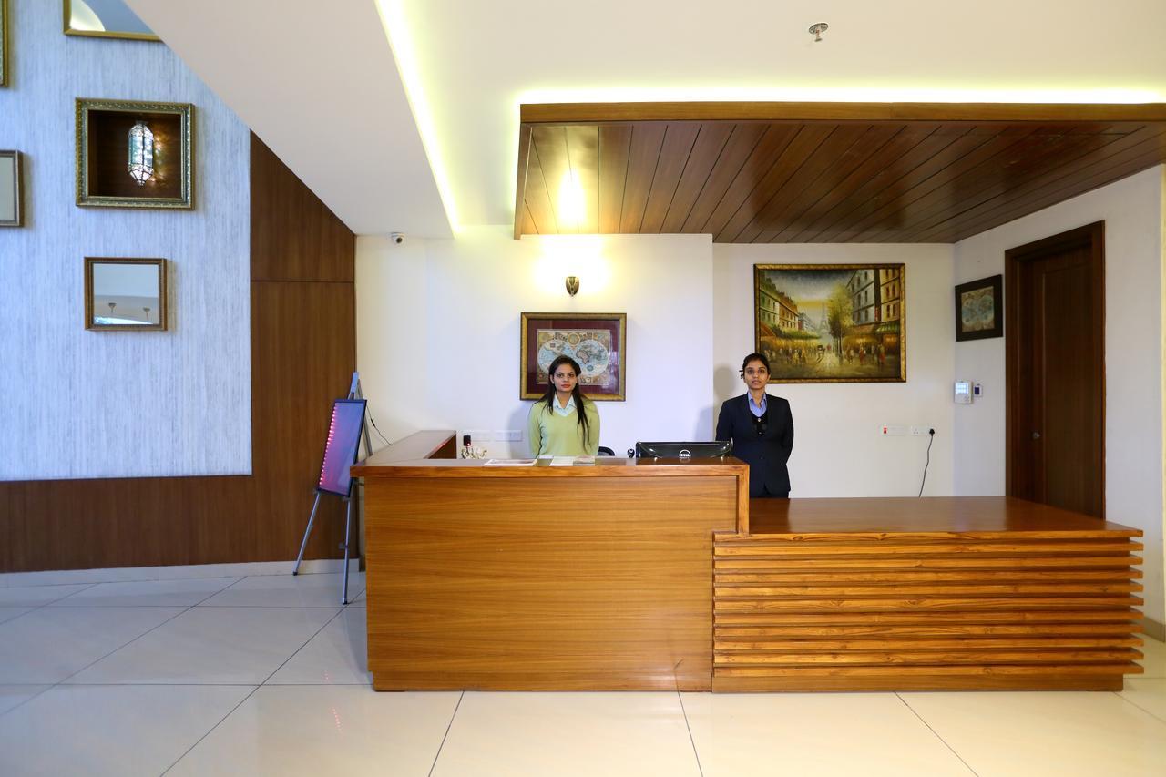Grand Hotel Nawanshahr Nawāshahr Kültér fotó