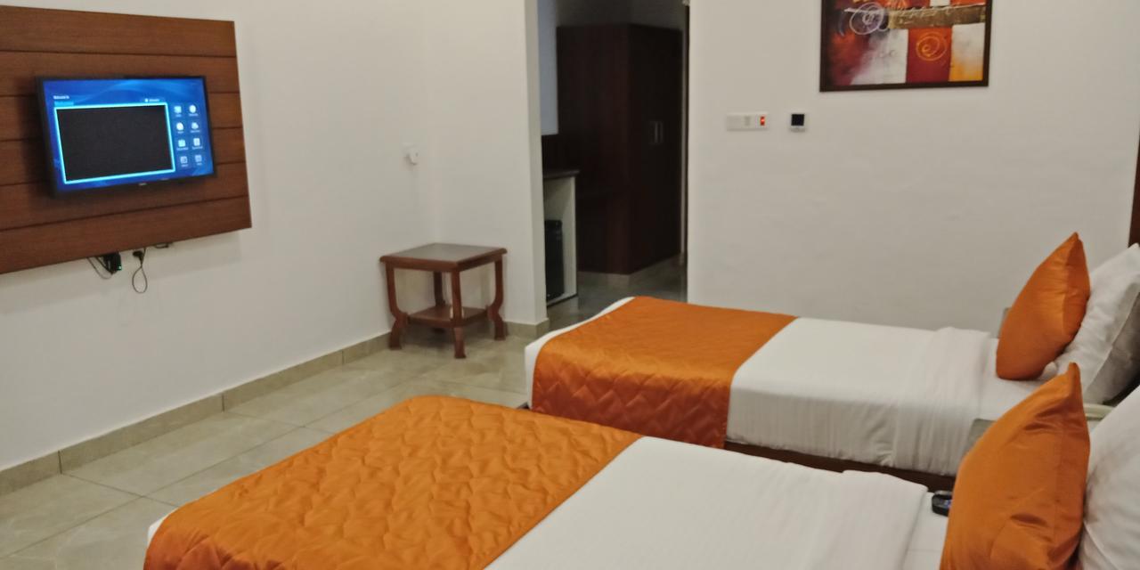 Grand Hotel Nawanshahr Nawāshahr Kültér fotó